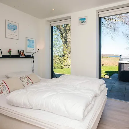Holiday home Retreat With Outdoor Whirlpool Arosund