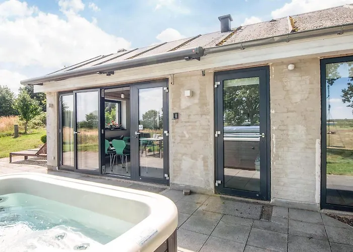 別荘 Retreat With Outdoor Whirlpool Årøsund